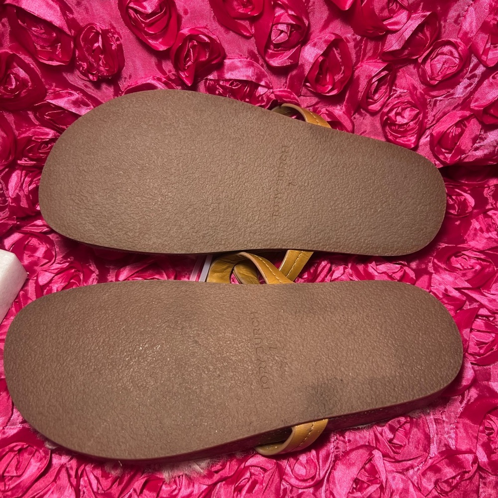 Tory Burch Cloud Shearling Flats Sandals, Caramel Corn/Buttermilk - Picture 5 of 7